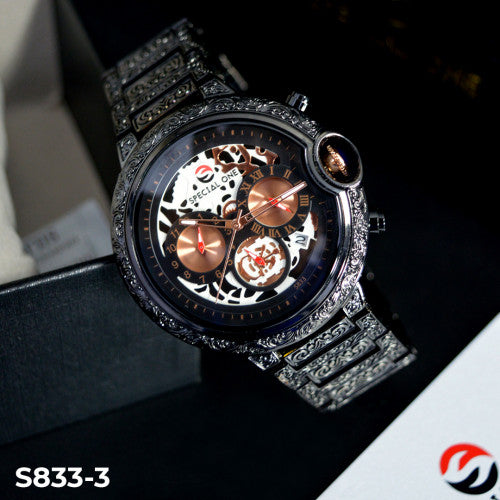 Gray helmet for bikers